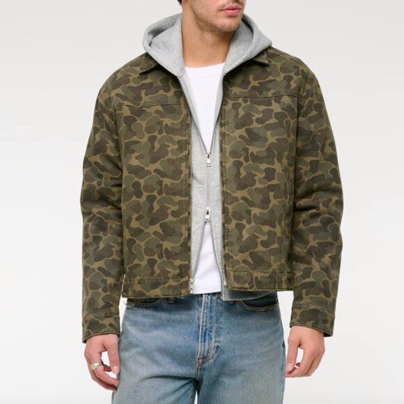 Abercrombie & Fitch Olive Camo Lightweight Cropped Zip Workwear Jacket, Large - Picture 8 of 8